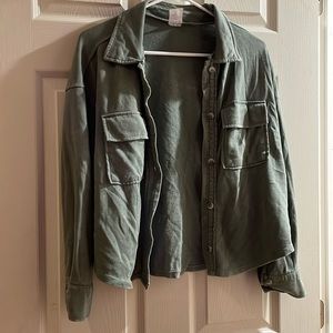 No boundaries button up